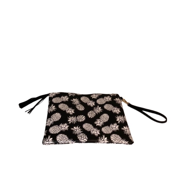 ‼️ CUTE 3 AM FOREVER BEACH CLUTCH ‼️ - Picture 4 of 6